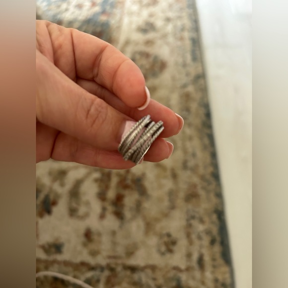 Silver and diamond ring excellent condition bag and box included - Picture 3 of 4